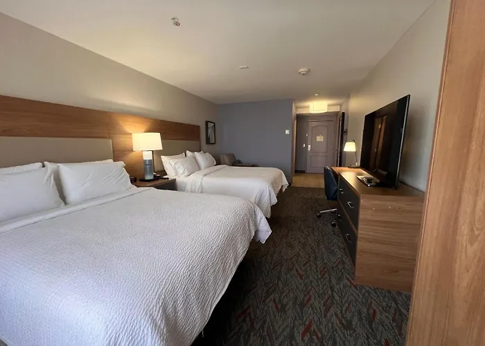 Garner Phoenix Northwest - By Ihg Hotel