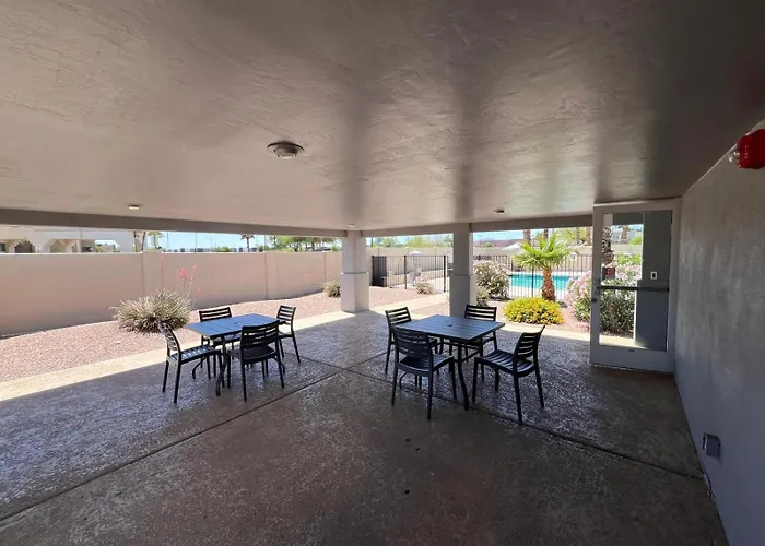Hotel Garner Phoenix Northwest - By Ihg