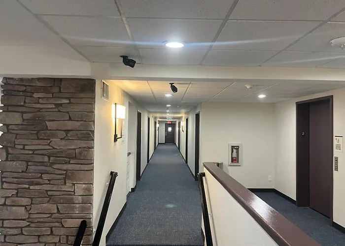 Garner Phoenix Northwest - By Ihg 2* Surprise
