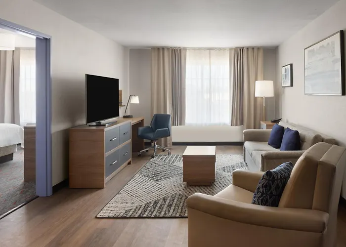 Garner Phoenix Northwest - By Ihg Surprise