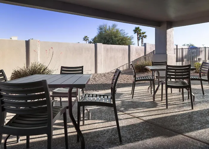 Hotel Garner Phoenix Northwest - By Ihg 2*
